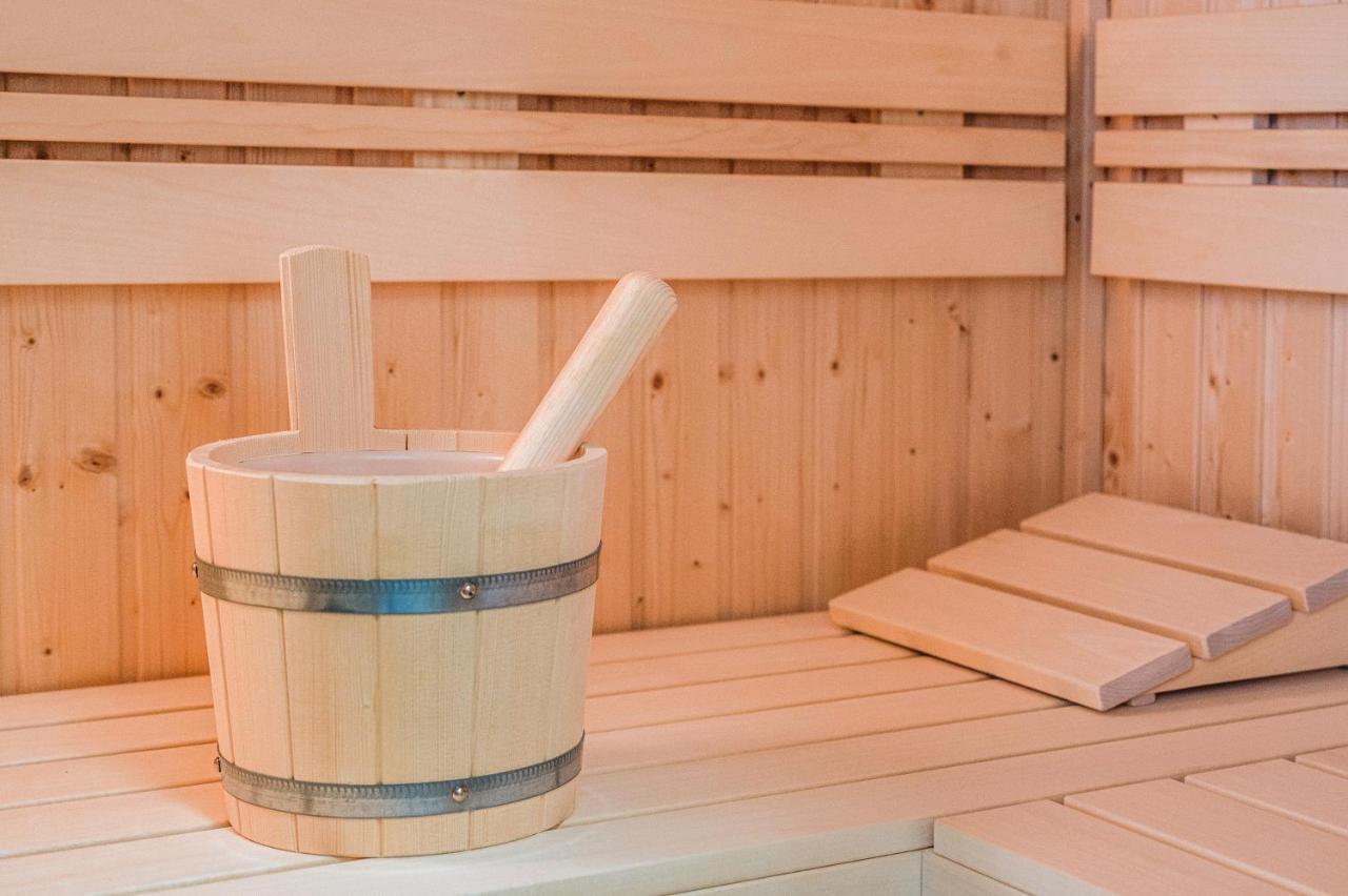 Reetdachhaus Am Haff Mit Sauna, Terrasse, Wlan Zirchow Exterior foto